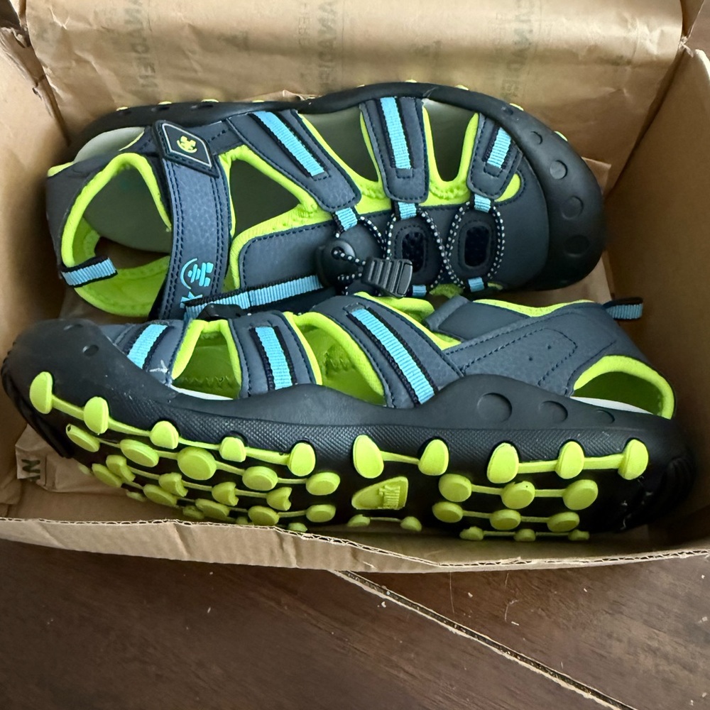 Kids Aqua Trek Water Shoes - Black and Blue